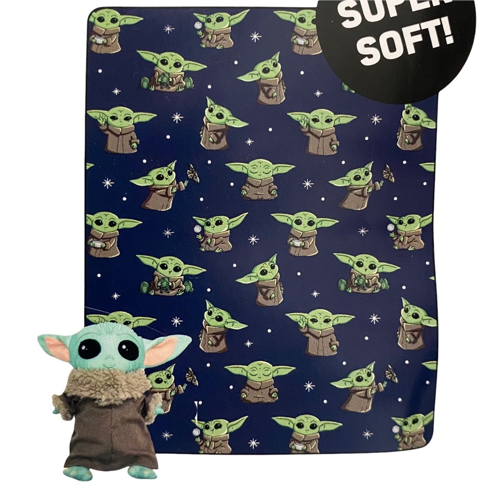 Throw Blanket 46”x60” & Plush Mandalorian The Child Star Wars - Picture 8 of 13